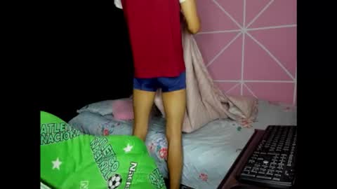 Snapshot of cardrey05 chatting on November 2025 04:39:02 AM Carlos and Cristian online show from November 2025 04:39:02 AM