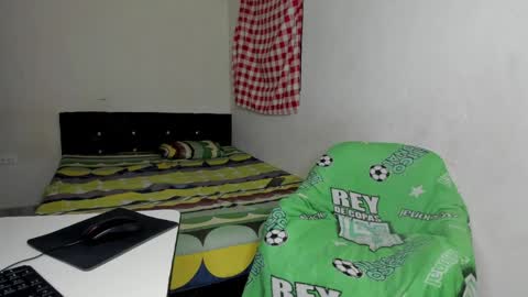 Carlos and Cristian  online show from April 2026 02:36:01 AM