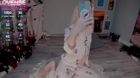 NONA    follow online show from November 2025 06:38:02 AM