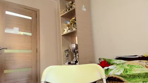 Laz online show from February 2025 02:48:01 PM