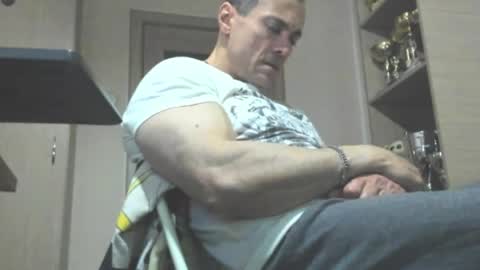 Laz online show from April 2026 01:42:02 AM