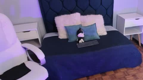 Snapshot of carinasommers chatting on November 2025 10:45:02 PM CARINA  online show from November 2025 10:45:02 PM