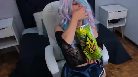 Snapshot of carinasommers chatting on November 2025 02:13:02 AM CARINA  online show from November 2025 02:13:02 AM