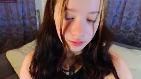 Snapshot of carissaolivo chatting on November 2025 04:38:01 AM Elena online show from November 2025 04:38:01 AM