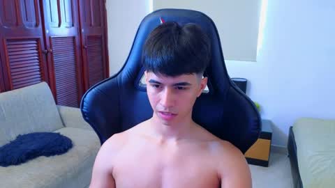 carl_dixon online show from April 2026 07:37:01 PM