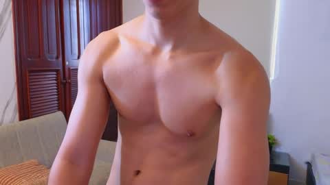 Snapshot of carl_dixon chatting on May 2026 07:44:02 PM carl_dixon online show from May 2026 07:44:02 PM