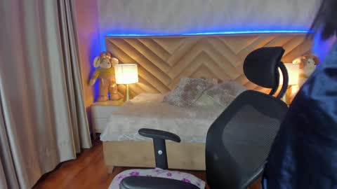 Carla Santini online show from December 2024 10:02:02 PM