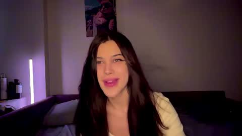 Snapshot of carlaiacovone chatting on July 2026 04:34:02 PM Alina online show from July 2026 04:34:02 PM
