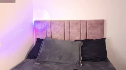 carla online show from December 2025 07:48:02 AM