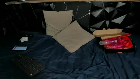 carlamarrinson online show from February 2025 12:19:01 PM