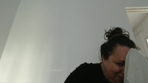 Snapshot of carlaruth chatting on April 2026 03:07:02 PM Carlaruth online show from April 2026 03:07:02 PM