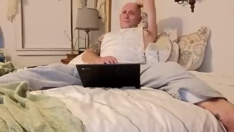 carldhammers online show from December 2025 01:54:01 AM