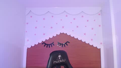 CARLYE   online show from October 2025 03:17:02 AM