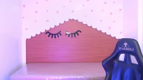 CARLYE   online show from November 2025 03:29:01 AM