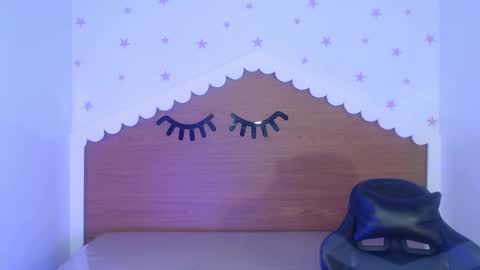 CARLYE   online show from December 2025 03:24:02 AM