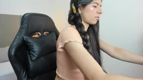 Snapshot of carlina_15 chatting on November 2025 12:26:01 PM C A R L I N A online show from November 2025 12:26:01 PM