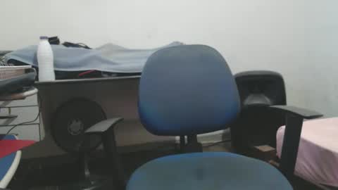 carlos online show from April 2026 08:57:01 PM