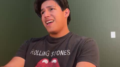 Snapshot of carlosjosecb1 chatting on October 2025 04:30:02 PM carlos online show from October 2025 04:30:02 PM
