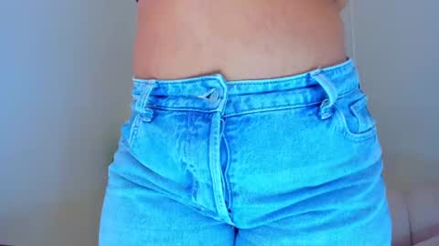 Snapshot of carlota_peach chatting on January 2025 07:23:02 PM Andrea online show from January 2025 07:23:02 PM