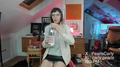 Snapshot of carlypearls chatting on July 2026 02:04:02 AM Carly Pearls online show from July 2026 02:04:02 AM
