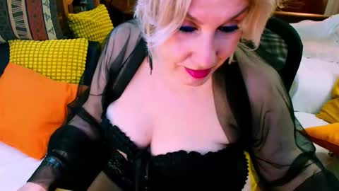 Snapshot of carmenrossi chatting on December 2025 09:04:02 AM Carmen online show from December 2025 09:04:02 AM