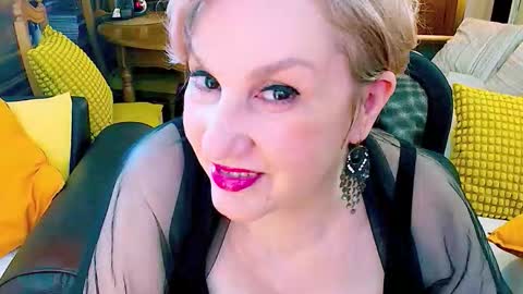 Snapshot of carmenrossi chatting on February 2026 08:01:02 AM Carmen online show from February 2026 08:01:02 AM