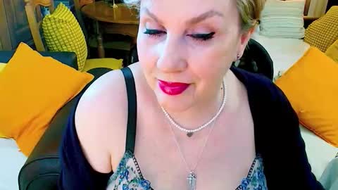 Snapshot of carmenrossi chatting on March 2026 08:31:02 AM Carmen online show from March 2026 08:31:02 AM