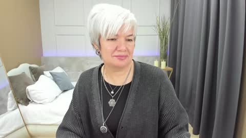 Carmen online show from December 2024 09:09:02 PM