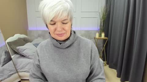 Carmen online show from December 2024 08:25:02 PM