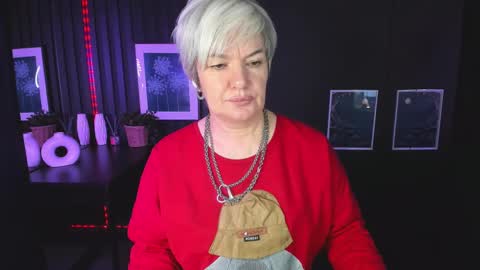 Carmen online show from February 2025 08:54:01 PM