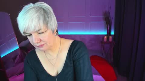 Carmen online show from February 2025 08:47:01 PM