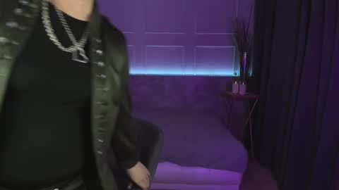 Carmen online show from February 2025 08:44:02 PM