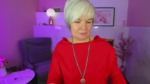 Carmen online show from September 2025 09:15:01 PM