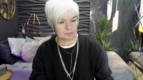 Carmen online show from September 2025 09:07:02 PM