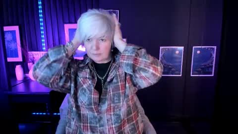 Carmen online show from April 2026 09:27:01 PM