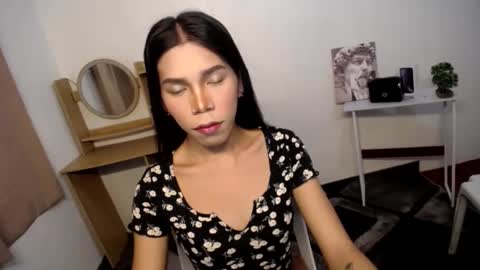 Carolina online show from December 2024 11:57:02 PM