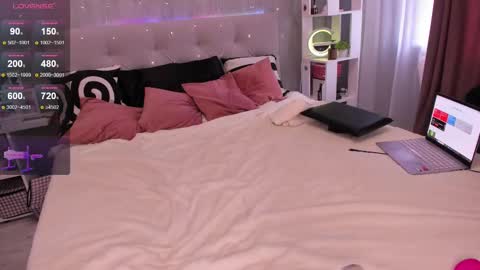 carol_may_ online show from March 2025 05:51:01 AM