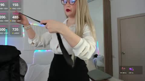 carol_may_ online show from April 2026 06:02:01 AM