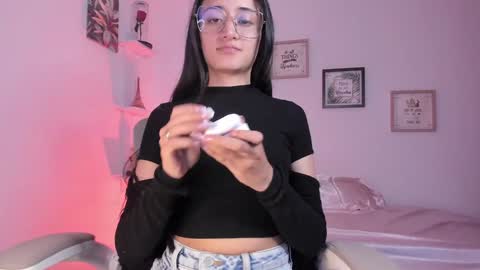 Caroline online show from February 2025 08:42:02 PM