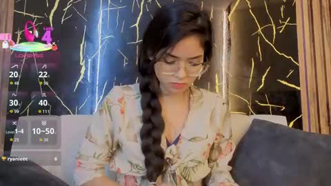 CAROLINA  online show from April 2026 01:23:02 AM