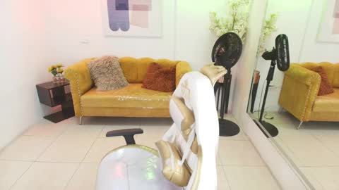 CAROLINA.  online show from April 2026 12:36:02 PM