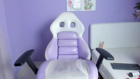 Carolina  online show from February 2025 11:54:01 PM