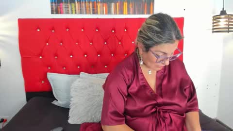 Carolina online show from February 2026 06:04:02 PM