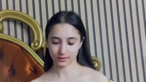 Snapshot of carolinahart chatting on May 2026 06:41:02 AM carolinahart online show from May 2026 06:41:02 AM