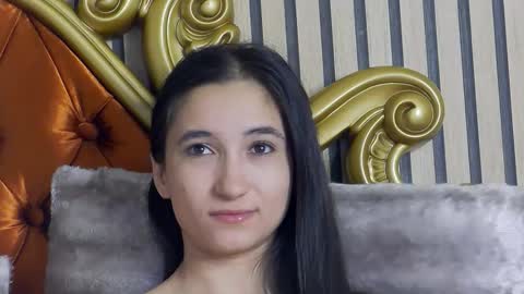 Snapshot of carolinahart chatting on May 2026 05:37:02 AM carolinahart online show from May 2026 05:37:02 AM
