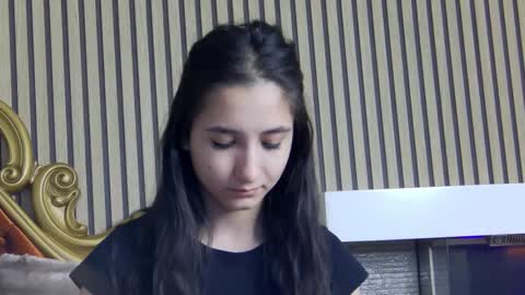 Snapshot of carolinahart chatting on May 2026 05:37:02 AM carolinahart online show from May 2026 05:37:02 AM