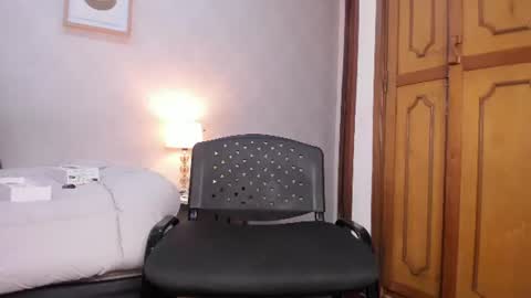 Snapshot of caroline_dh chatting on July 2026 11:30:02 AM Caroline online show from July 2026 11:30:02 AM