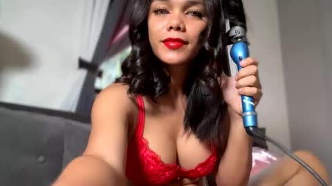 caroline_east online show from April 2026 12:42:02 AM