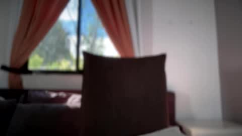 Snapshot of caroline_east chatting on May 2026 12:06:02 AM caroline_east online show from May 2026 12:06:02 AM