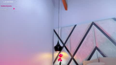 Caroline online show from January 2025 06:20:02 PM